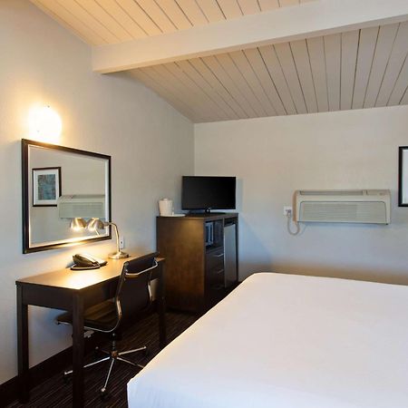Days Inn By Wyndham Chowchilla Gateway To Yosemite Esterno foto